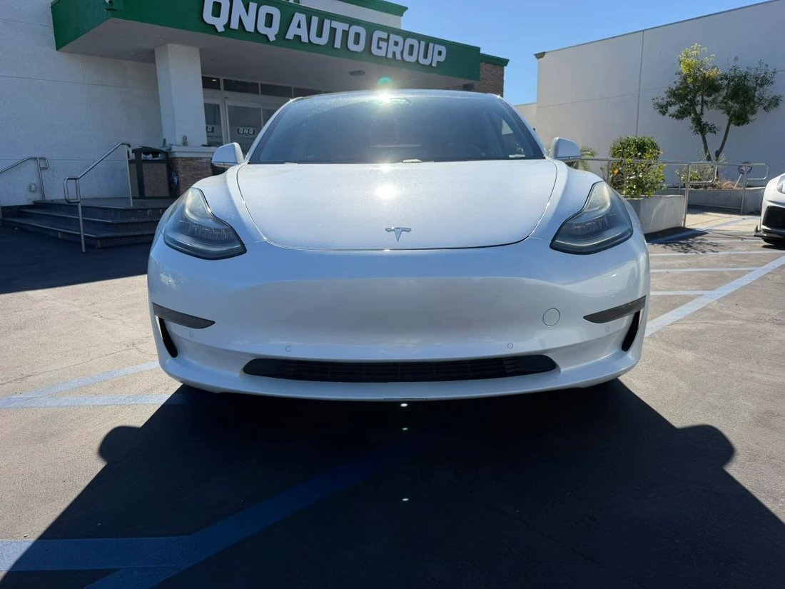 Sedan in Ontario, CA, United States 3 - 19180056
