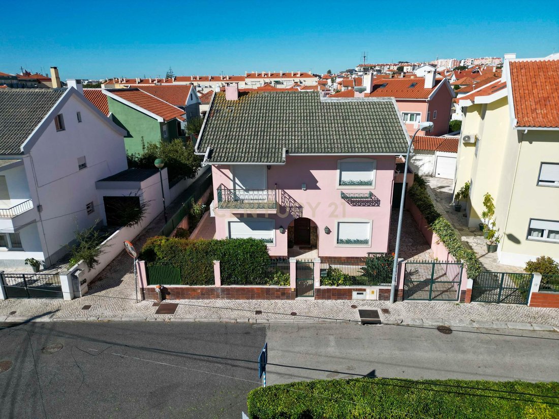 Villa in Carnaxide und Queijas, Lissabon, Portugal 1 - 19173382