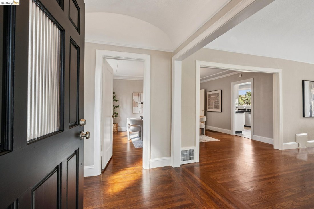 House in Oakland, California, United States 4 - 19178009