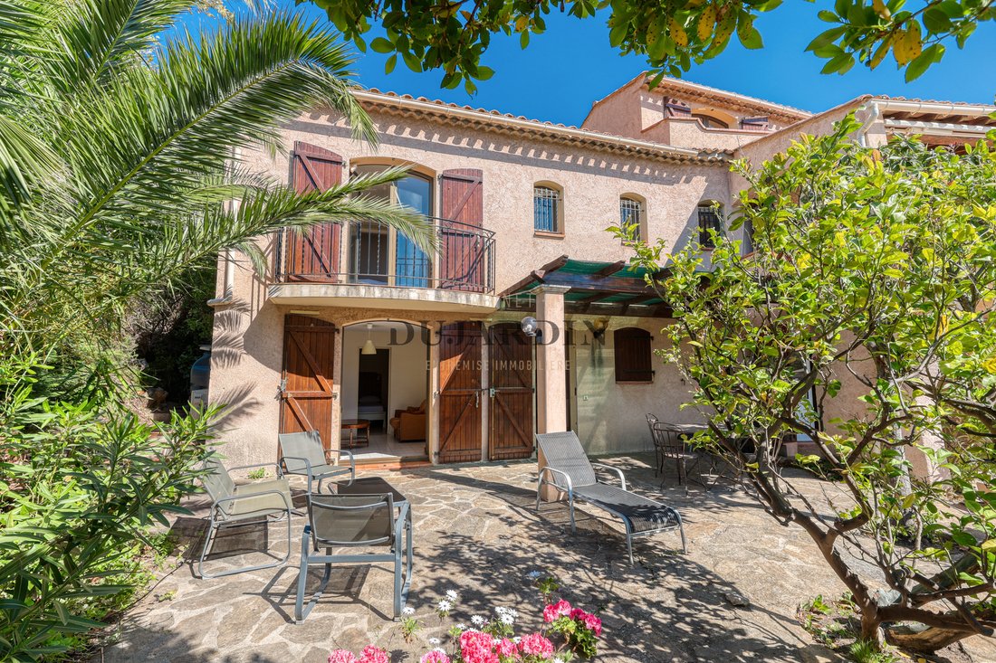 Villa in Le Lavandou, Provence-Alpes-Côte d'Azur, France 4 - 19173108