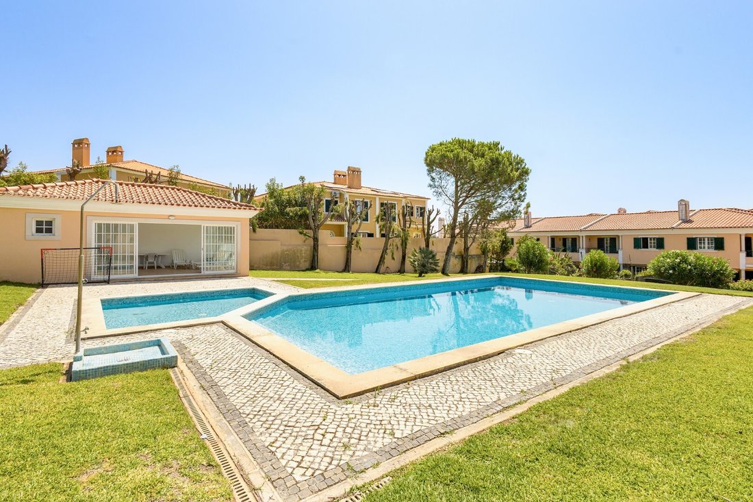 Townhouse in Cascais e Estoril, Lisbon, Portugal 1 - 19170149