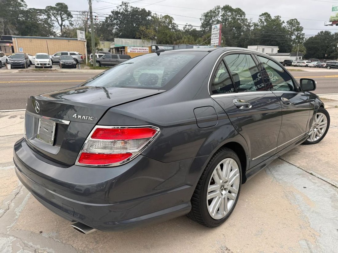 Sedan in Jacksonville, FL, United States 4 - 19180004