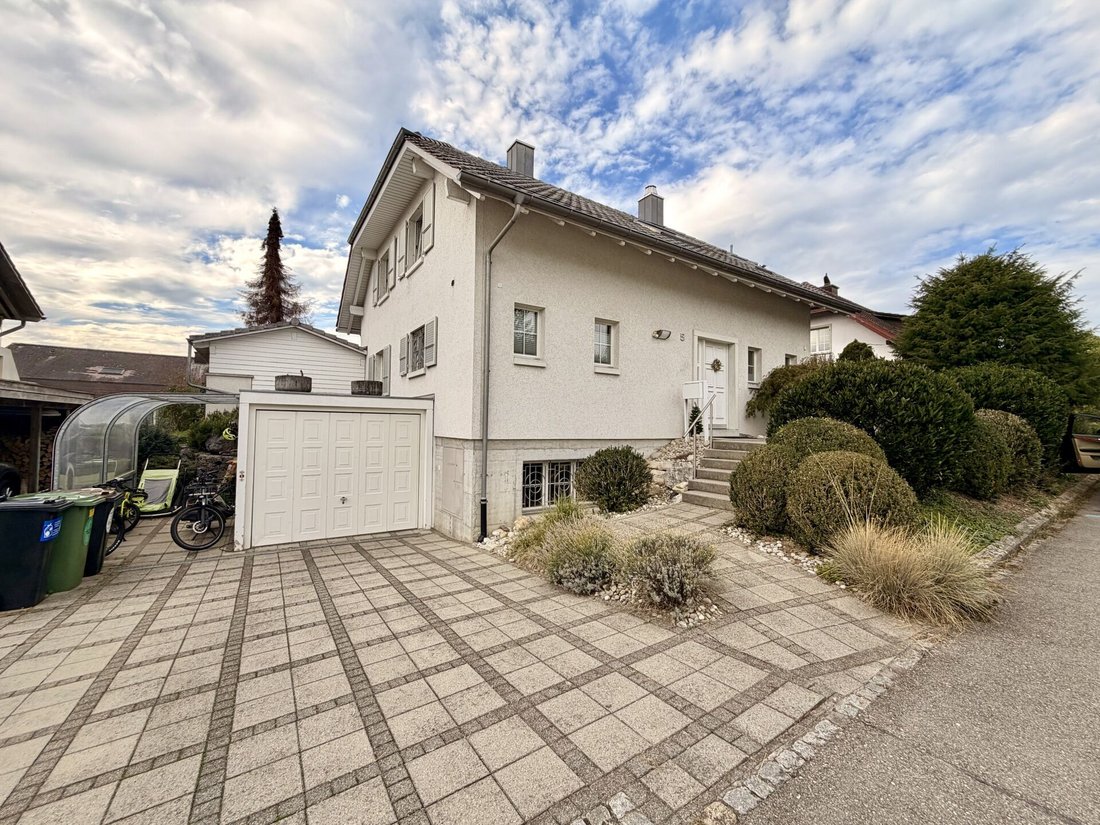 Casa a Brügg, Cantone di Berna, Svizzera 4 - 19181897