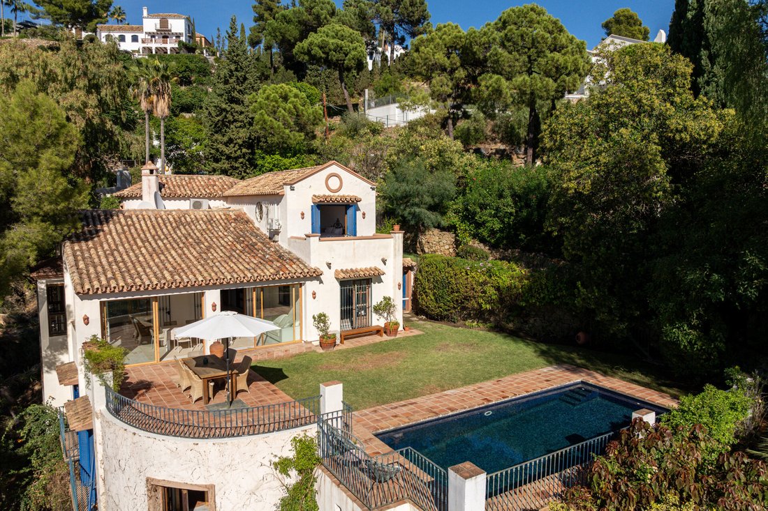 Villa in La Quinta, Benahavis, Andalusia 2 - 19151238