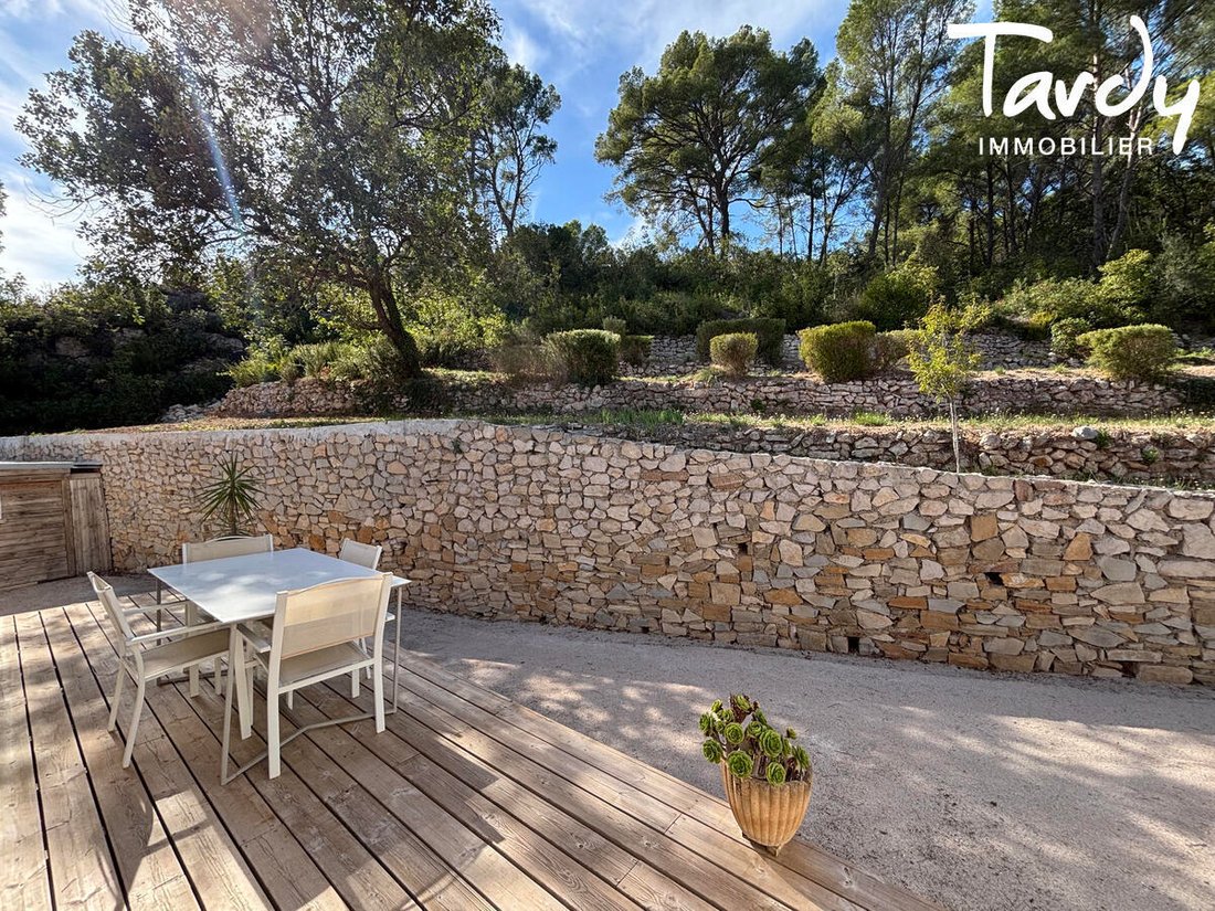 Villa en La Cadière-d'Azur, Provenza-Alpes-Costa Azul, Francia 3 - 19173297
