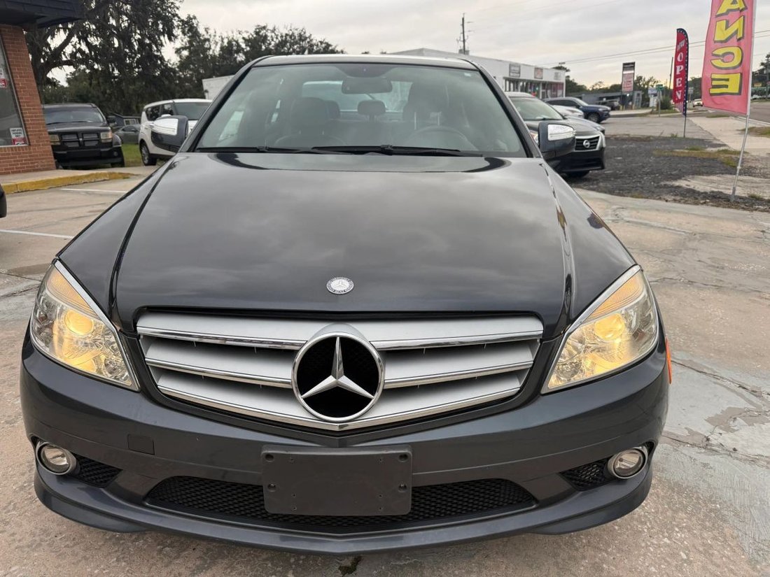Sedan in Jacksonville, FL, United States 2 - 19180004