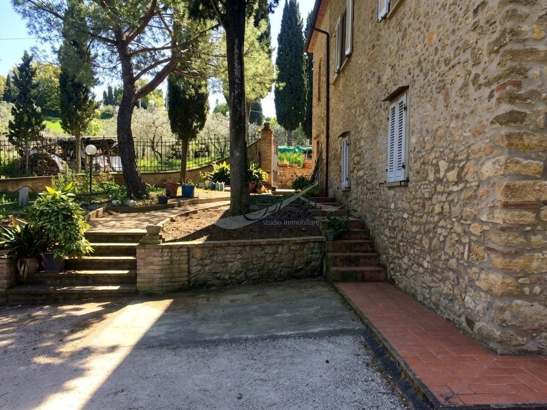 Maisons de campagne à Volterra, Toscane, Italie 5 - 19172993