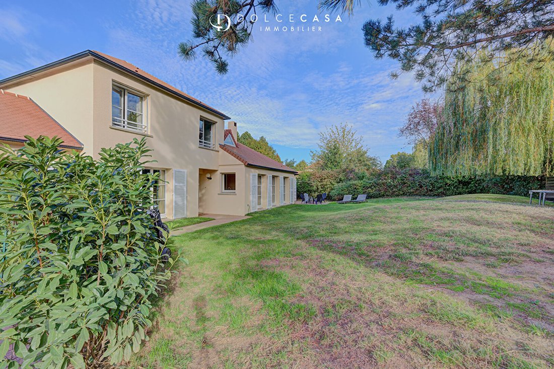 House in Centre Ville Sud Ouest, Bussy-Saint-Georges, France 2 - 19126554
