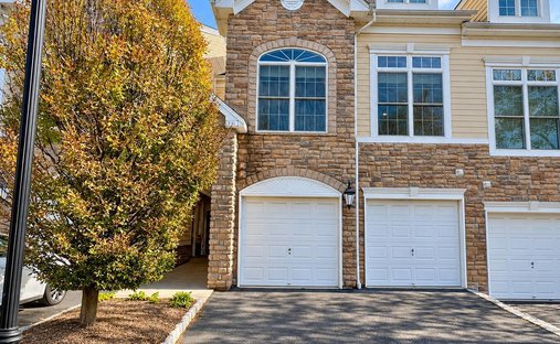 Condo in Montvale, New Jersey, United States 1