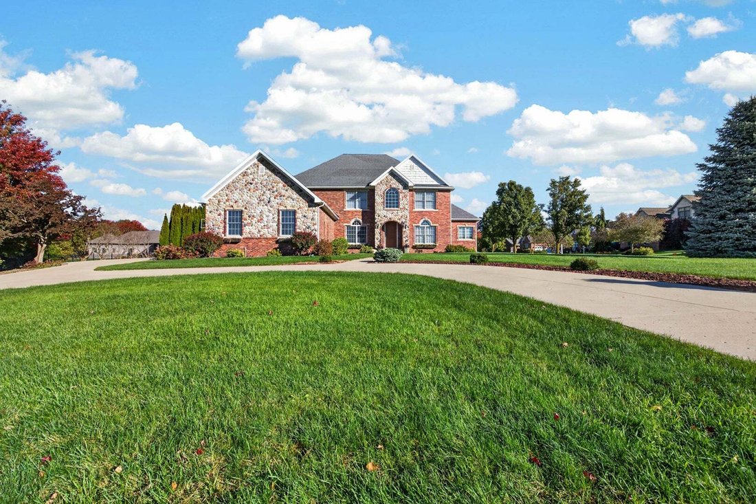 House in Bloomington, Illinois, United States 3 - 19172261