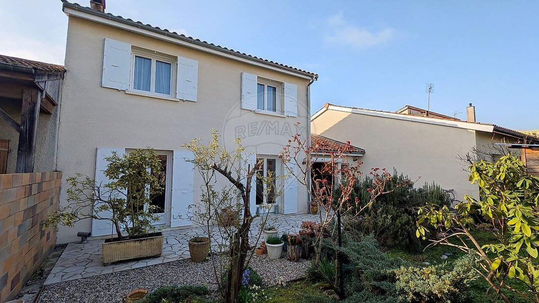 House in La Bastide, Bordeaux, France 1 - 19177280