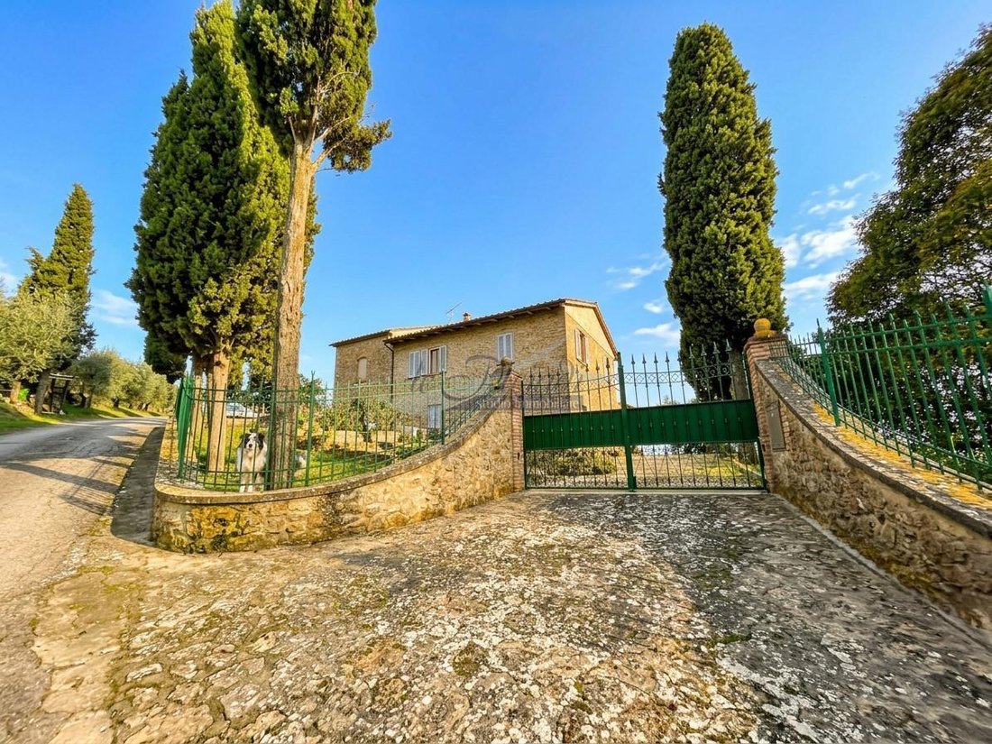 Maisons de campagne à Volterra, Toscane, Italie 1 - 19172993