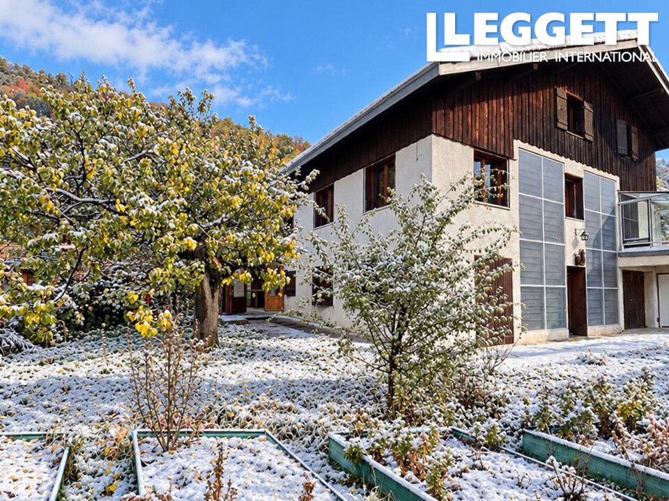 Chalet in Bozel, Auvergne-Rhône-Alpes, France 1 - 19173325