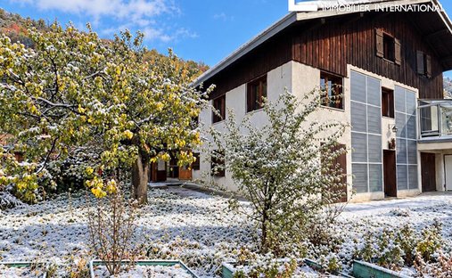 Chalet à Bozel, Auvergne-Rhône-Alpes, France 1