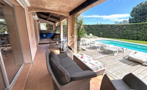 Villa in Le Dramont-Agay-Anthéor-Le Trayas, Saint-Raphaël, Frankreich 1