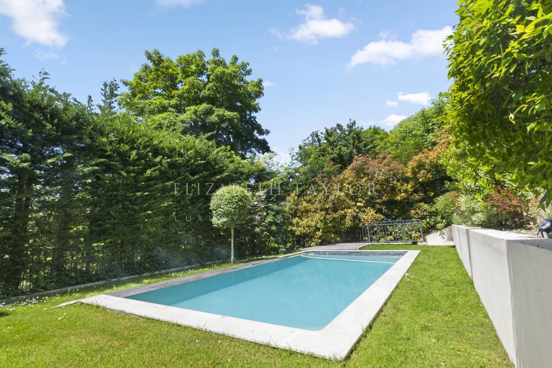 Townhouse in Forêt, Saint-Germain-en-Laye, France 2 - 19170073