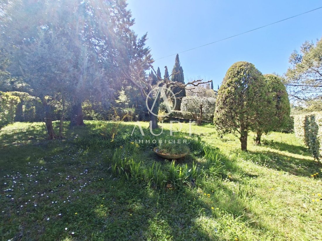 Maison à Saint-Étienne-du-Grès, Provence-Alpes-Côte d'Azur, France 1 - 19181152