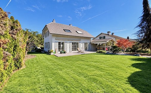 Maison à Brügg, Canton de Berne, Suisse 1
