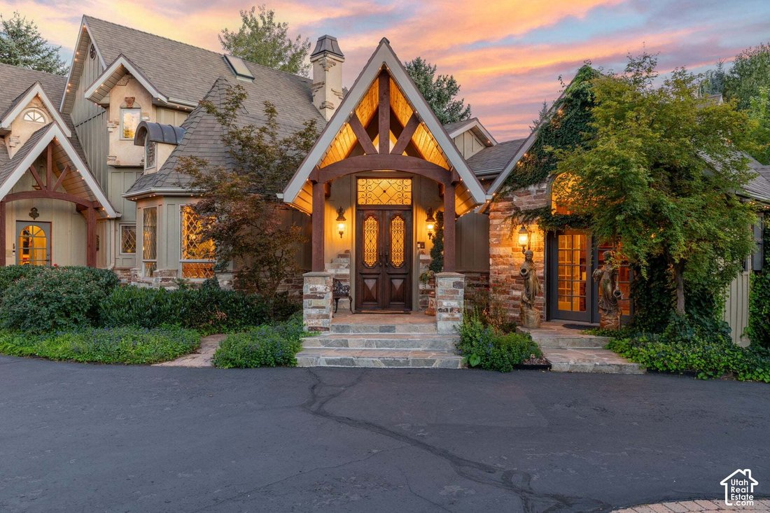 Casa a Cottonwood Heights, Utah, Stati Uniti 2 - 18845617