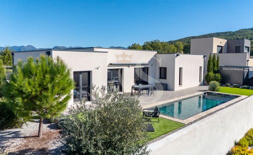 Villa in Ouest Sud, Vaison-la-Romaine, France 1
