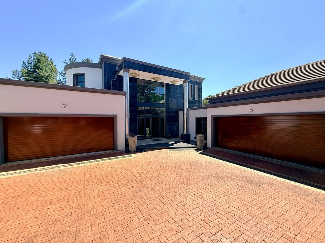 House in Sandton, Gauteng, South Africa 2 - 19137911