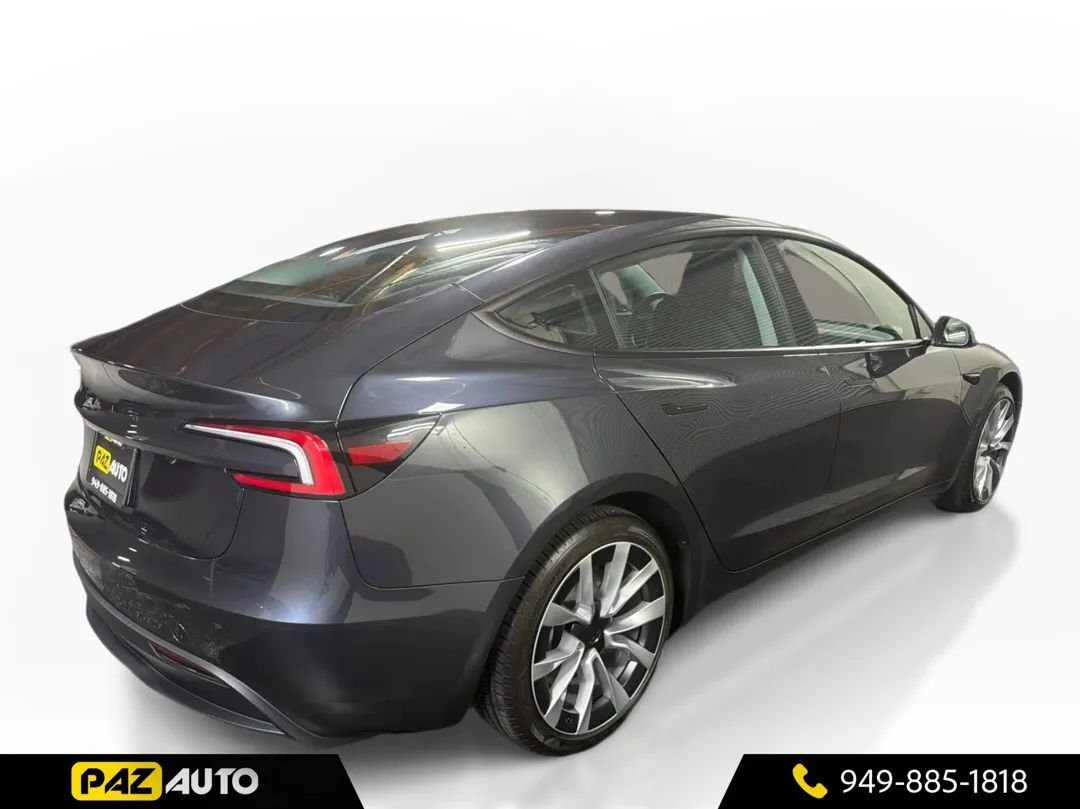 Sedan in Laguna Hills, CA, United States 5 - 19173615