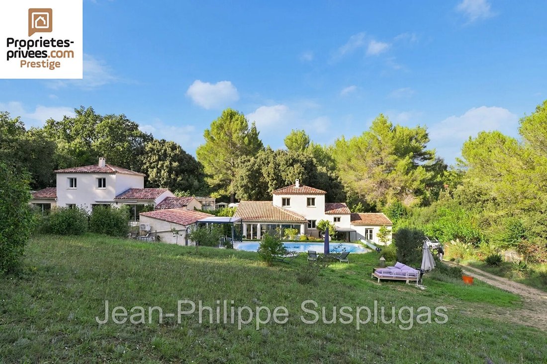 Villa in Cuges-les-Pins, Provence-Alpes-Côte d'Azur, Frankreich 1 - 19175989