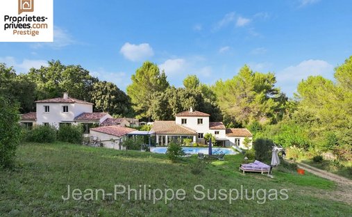 Villa en Cuges-les-Pins, Provenza-Alpes-Costa Azul, Francia 1
