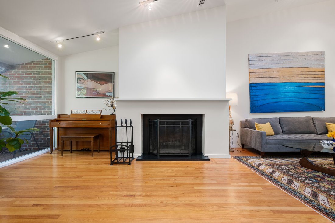 Condo in Boston, Massachusetts, United States 5 - 19168733