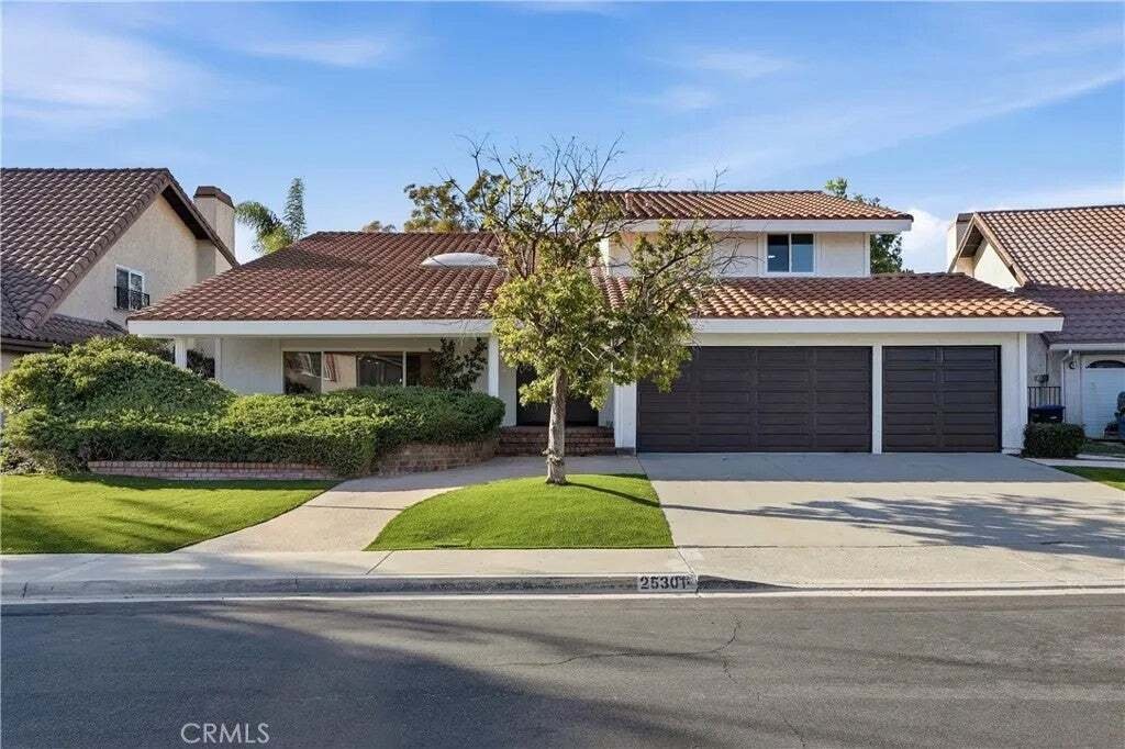 Casa a Laguna Hills, California, Stati Uniti 1 - 19169039