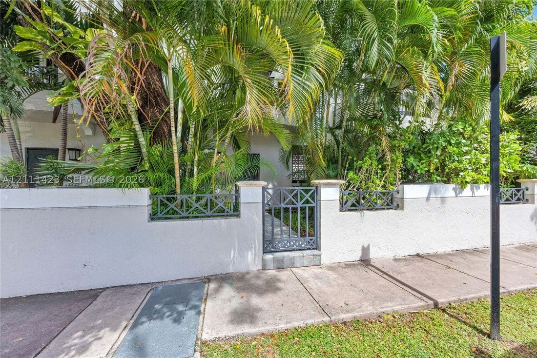 Townhouse in Coral Gables, Florida, United States 2 - 19168948