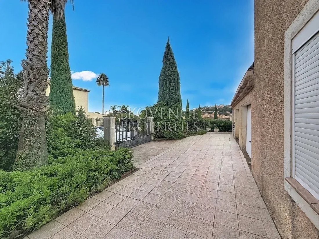 Haus in Carqueiranne, Provence-Alpes-Côte d'Azur, Frankreich 3 - 19173448