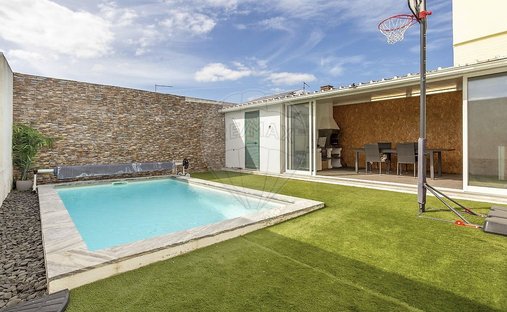 Villa in Palhais e Coina, Setubal, Portugal 1