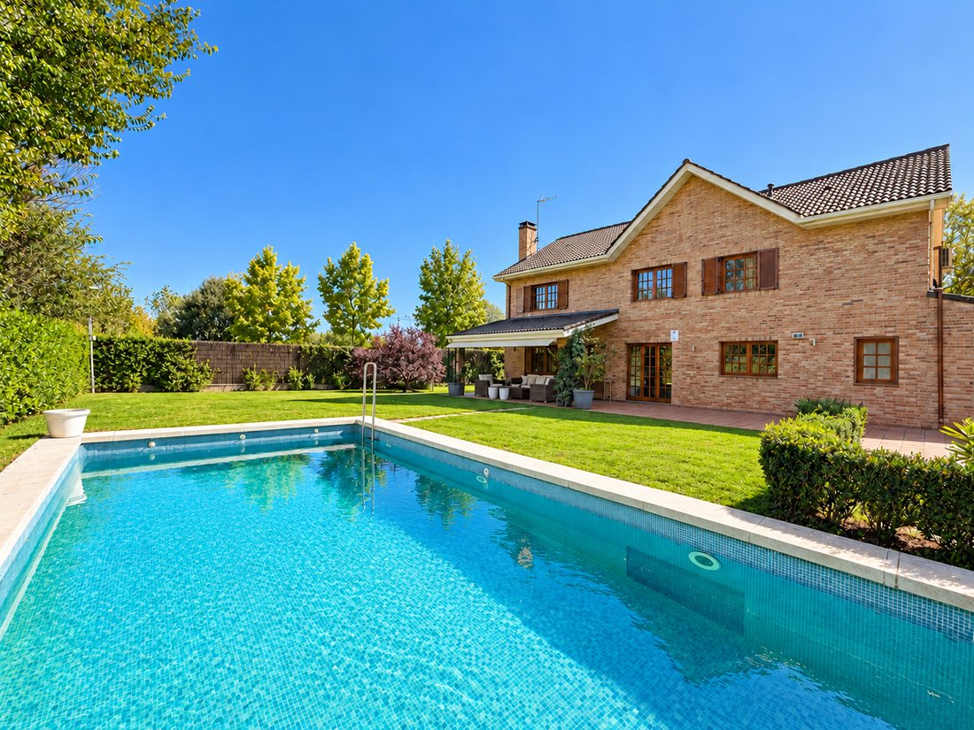 Chalet in La Moraleja, Alcobendas, Comunidad de Madrid 2 - 19175060