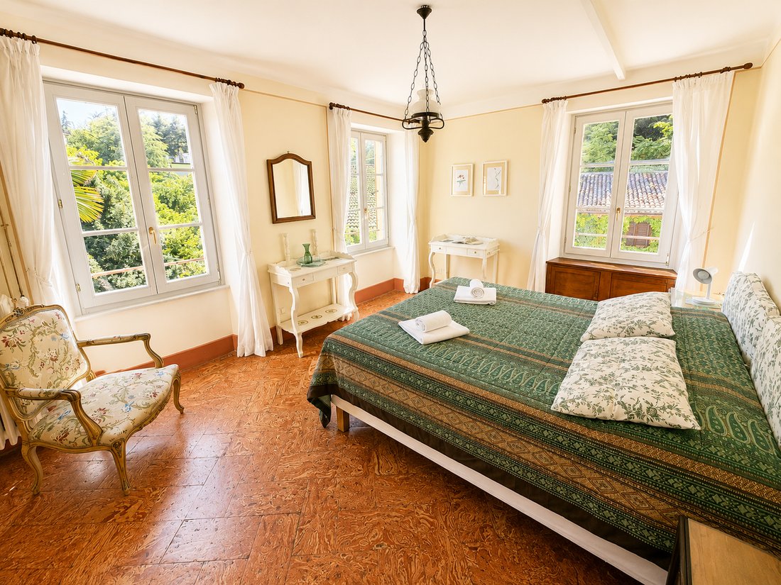 Villa in Sagnino-Tavernola-Monte Olimpino, Como, Lombardy 1 - 19169075