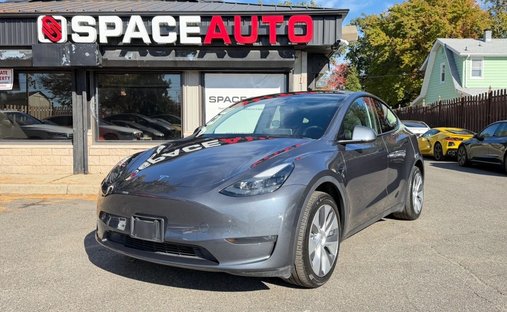 2024 Tesla Model Y Long Range Sport Utility 4D in East brunswick, NJ, United States 1
