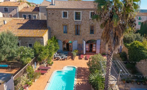 Condominio a Neffiès, Occitania, Francia 1