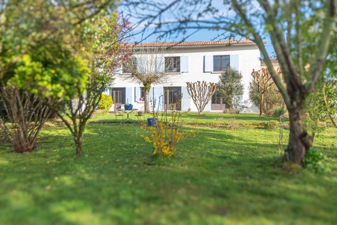 House in Camblanes-et-Meynac, Nouvelle-Aquitaine, France 2 - 19170492