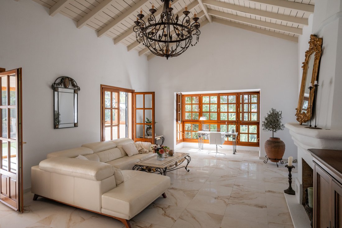 Villa in La Quinta, Benahavis, Andalusia 5 - 19151238