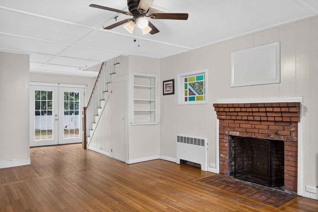 Harwich, Massachusetts, United States 3 - 19174530