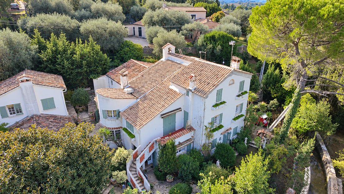 House in Grasse, Provence-Alpes-Côte d'Azur, France 4 - 19169973