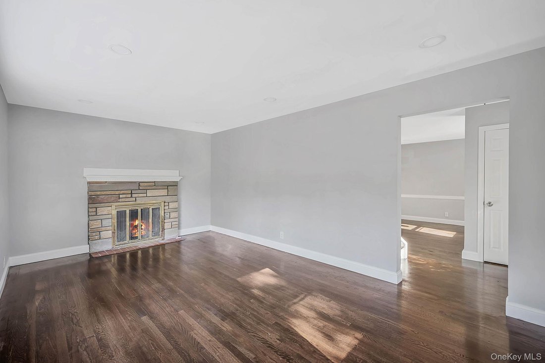 House in Lynbrook, New York, United States 5 - 19173460