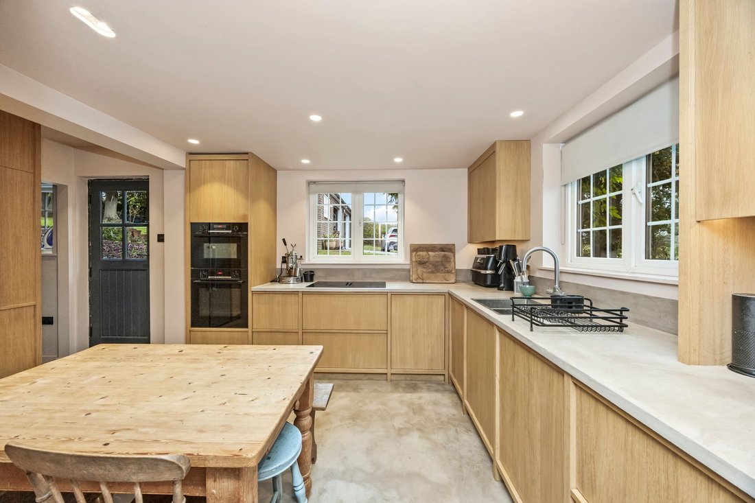House in Rotherfield, England 2 - 19170157