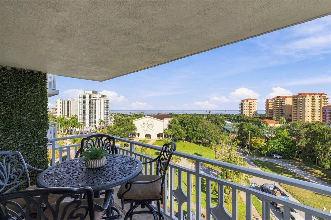 Condo in St. Petersburg, Florida, United States 3 - 19172088