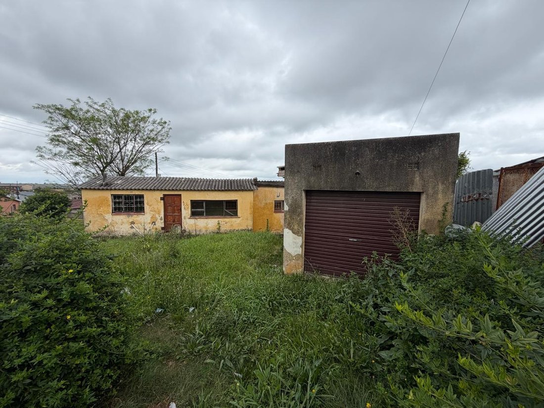 House in Mdantsane, Eastern Cape, South Africa 1 - 19174028