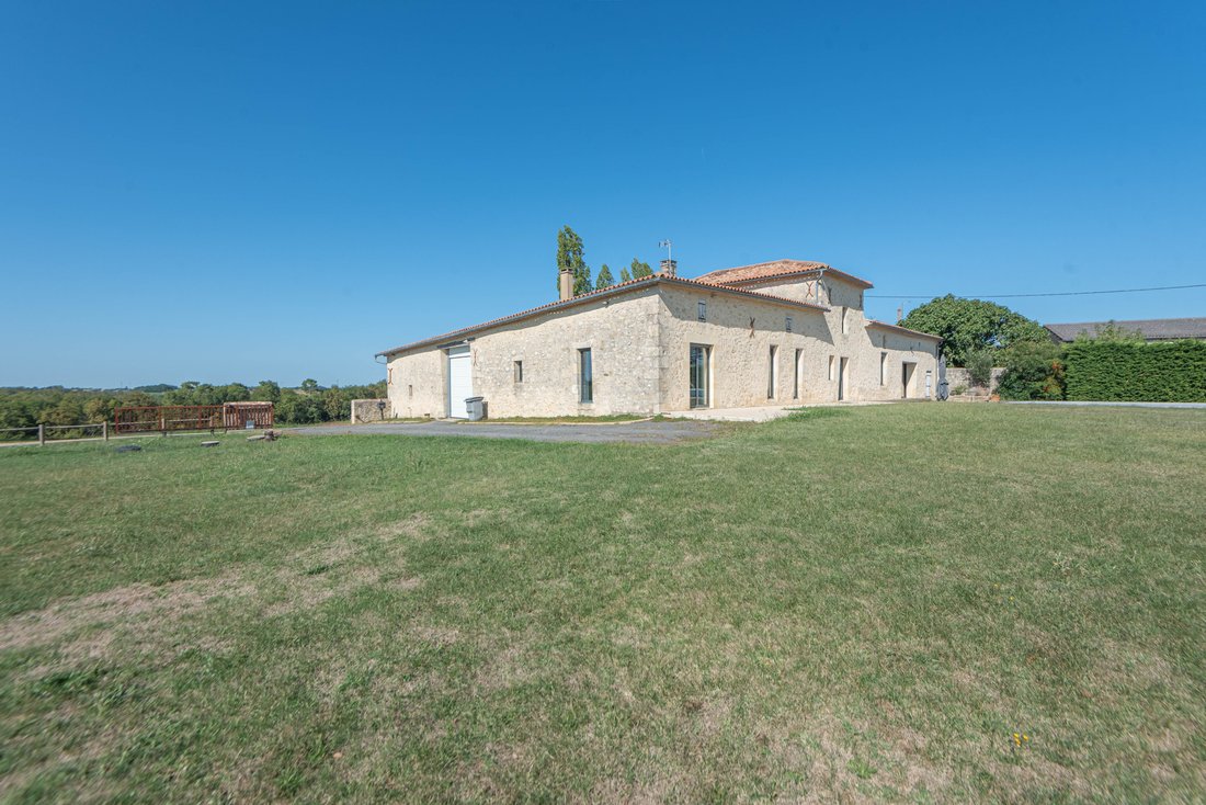 House in Cadillac-sur-Garonne, Nouvelle-Aquitaine, France 4 - 19170494