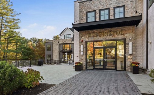 Condo in Wellesley, Massachusetts, United States 1