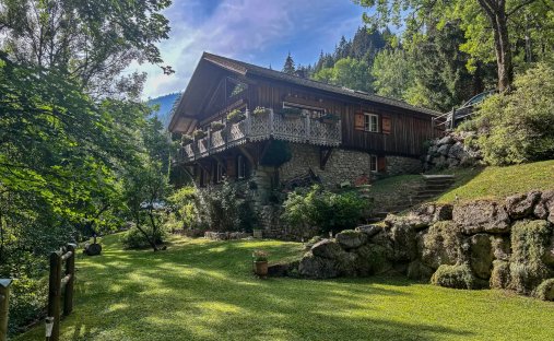 Haus in Seytroux, Auvergne-Rhone-Alpen, Frankreich 1