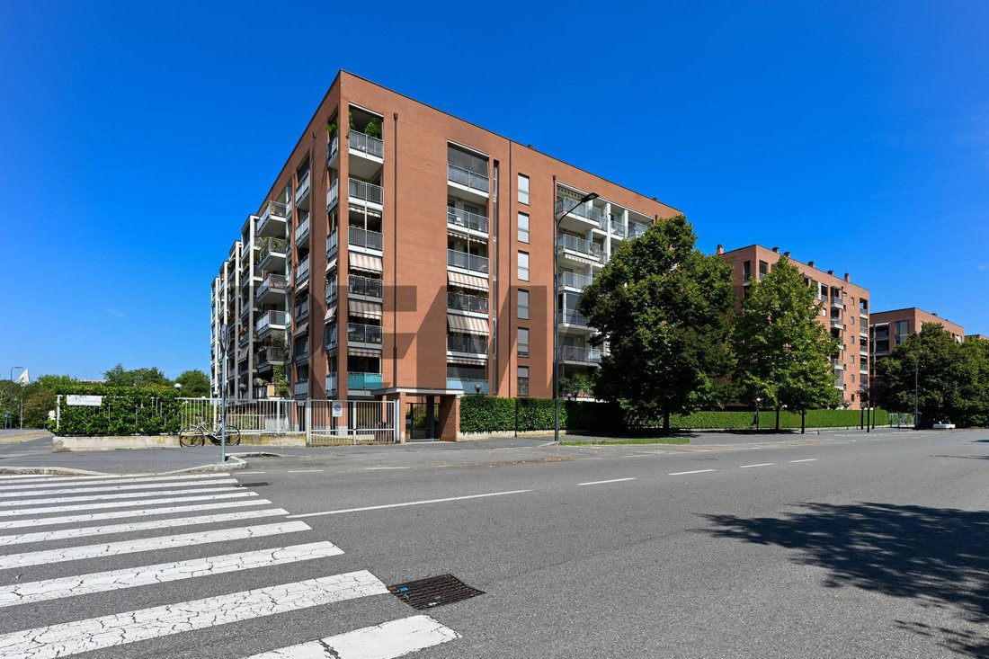 Appartement à Famagosta, Milan, Italie 1 - 19174230