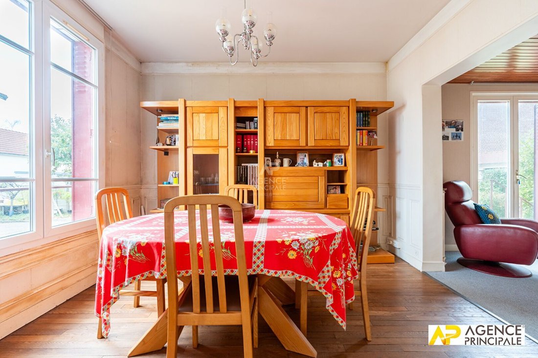 House in Napoleon, Maisons-Laffitte, France 2 - 19173349